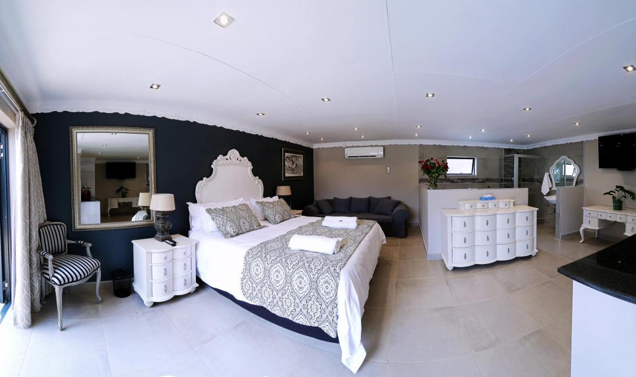 Le Grant Guesthhouse Aparthotel Kroonstad Exterior photo