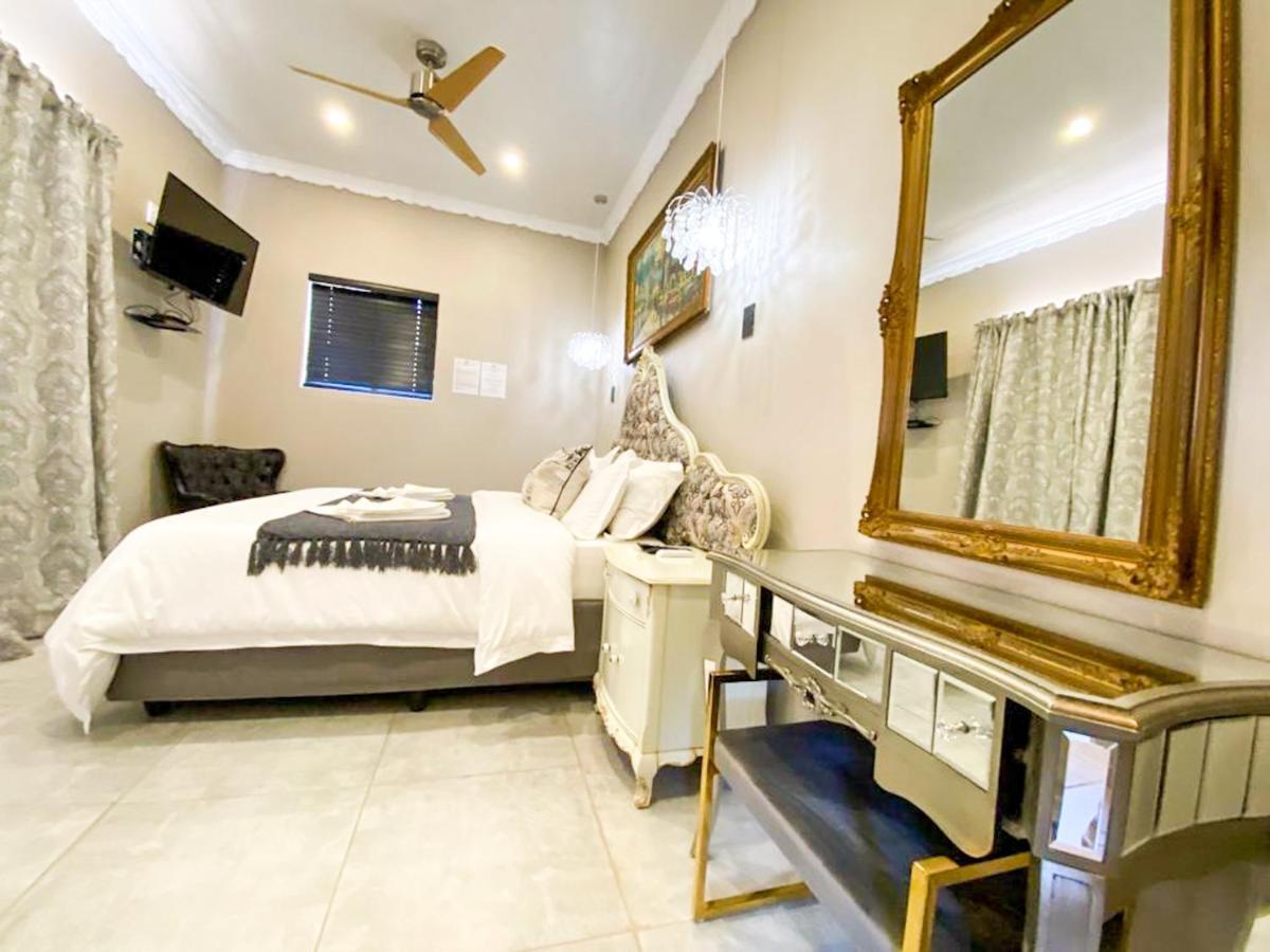 Le Grant Guesthhouse Aparthotel Kroonstad Exterior photo